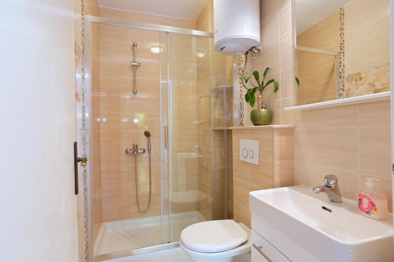 Apartments By The Sea Podgora, Makarska - 2594 מראה חיצוני תמונה